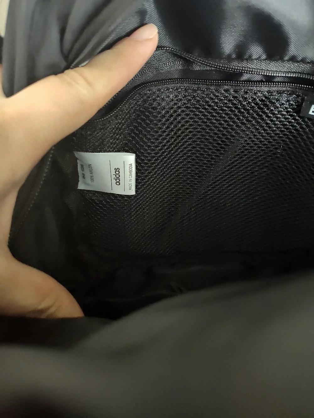 Adidas Mini Backpack with a detachable zip pouch and adjustable shoulder straps - Picture 7 of 8